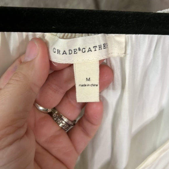 GRADE & GATHER WOMENS FAUX WEAP FRONT  BLOUSE MEDIUM - Picture 8 of 17